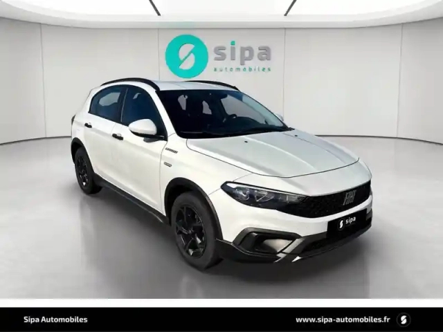 Fiat Tipo cross 5 portes 1.5 firefly turbo 130 ch s&amp;s dct7 hybrid — photo 10