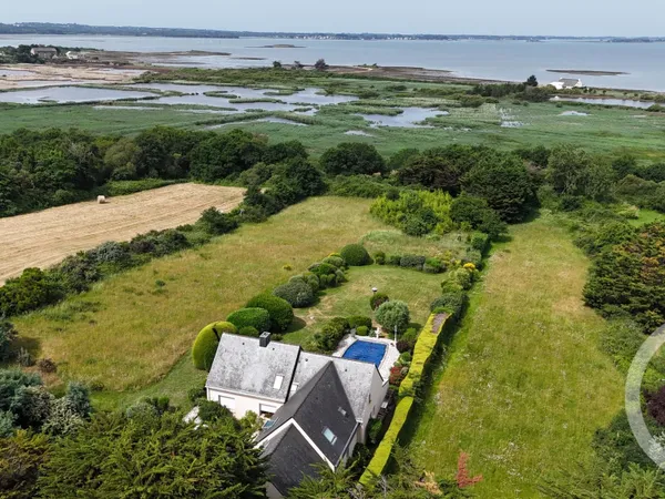 Maison 8 pièces 220 m²