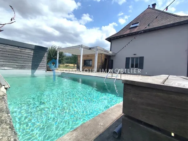 Maison dauphinoise de 6 pièces de 145 m² à MONTFERRAT