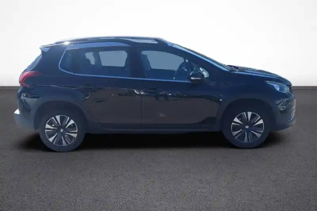 Peugeot 2008 1.2 puretech 110ch s&amp;s bvm5 — photo 7