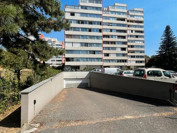 Parking/box VILLEURBANNE