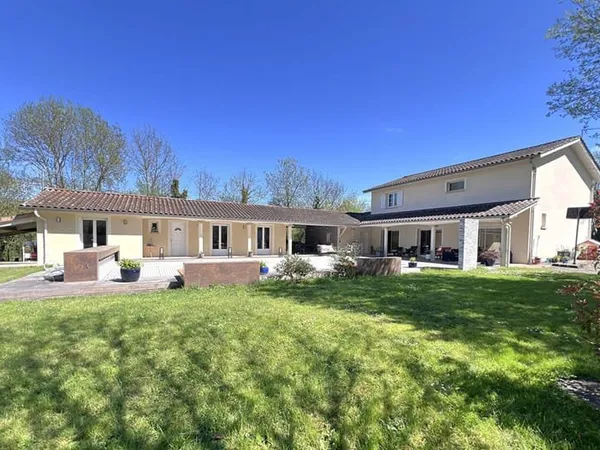 Maison Saint Cyr Sur Menthon 7 pièce(s) 172 m2 + annexe indépendante de 57m²