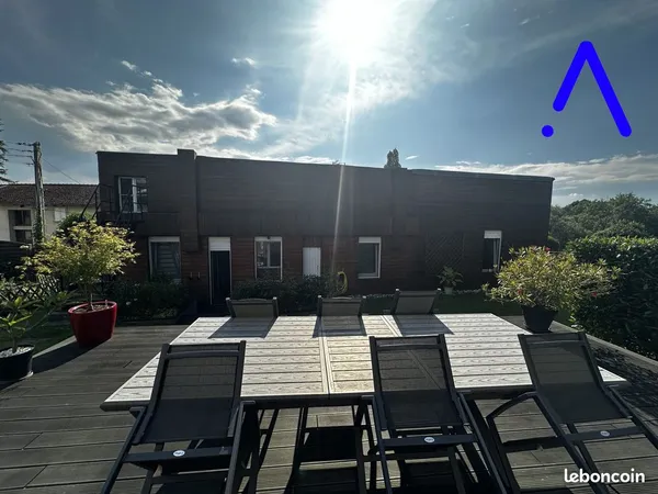 Propriété 6 pièces 180 m²