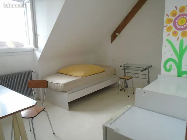 Loue studio meublé