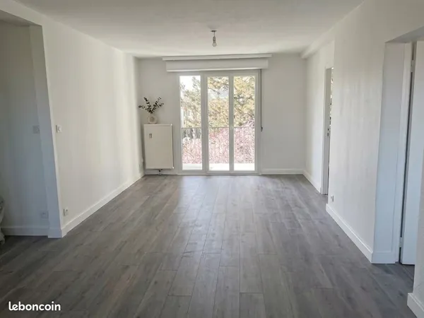 Appartement T3 calme et lumineux — 62 m² avec balcon — Golbey
