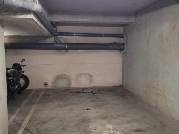 Place de parking le blanc mesnil