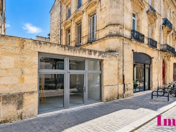 Local commercial à LOUER