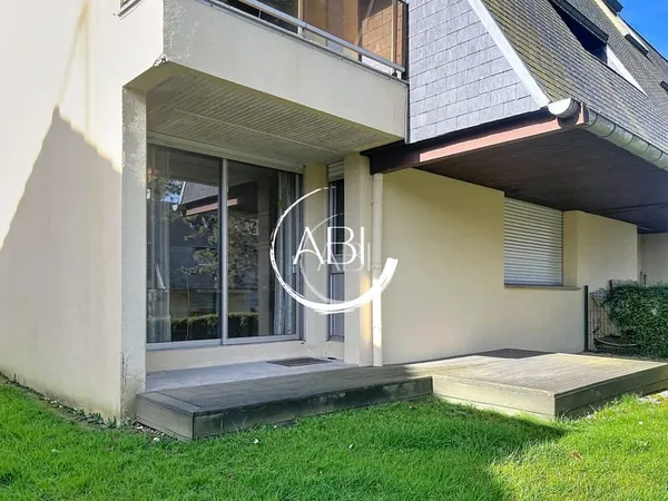 Appartement avec jardin privé - Rez-de-chaussée à deux pas