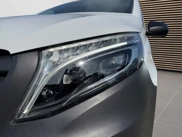 Mercedes Vito 114 cdi fourgon long pro 9g-tr — photo 10