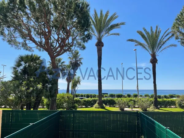 Bel Appartement vue mer au pied des plages Cannes
