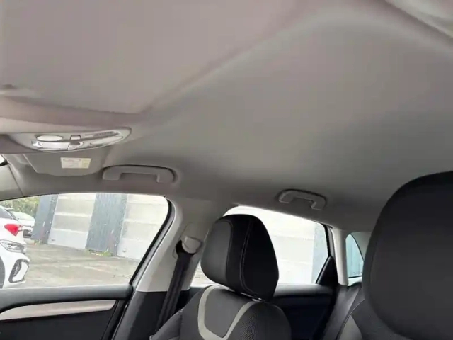 Citroën C4 bluehdi 110 s&amp;s bvm6 live pack business — photo 25
