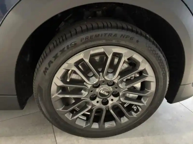 Mini Cooper 5 portes s 204ch essential dkg7 — photo 15