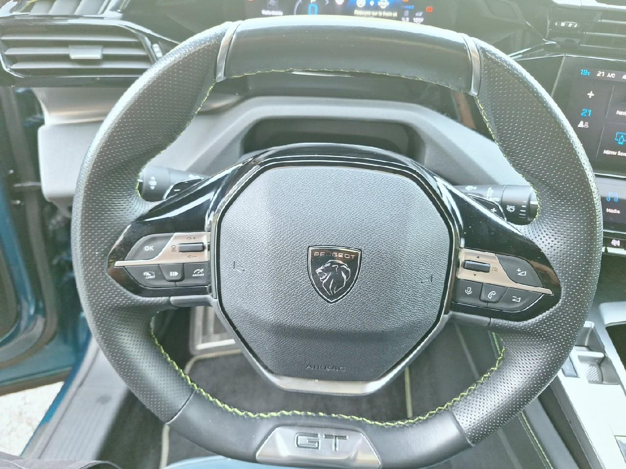 Peugeot 408 phev 225ch gt e-eat8 — photo 14
