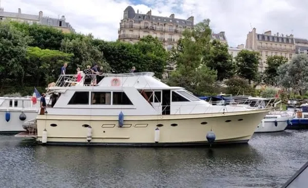 Péniche 5 pièces