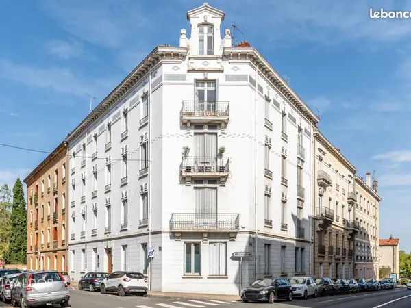 Appartement 10 pièces 278 m²