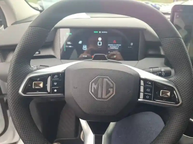 Mg Mgs5 ev 64kwh - 170 kw 2wd — photo 56