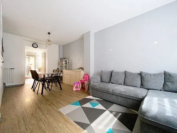 Maison 3 chambres et cour