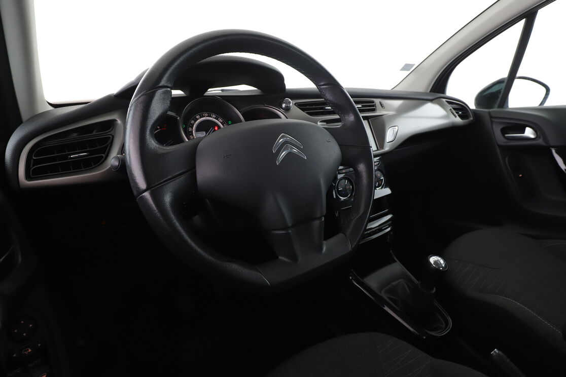 Citroen C3 1.2 PureTech — photo 10