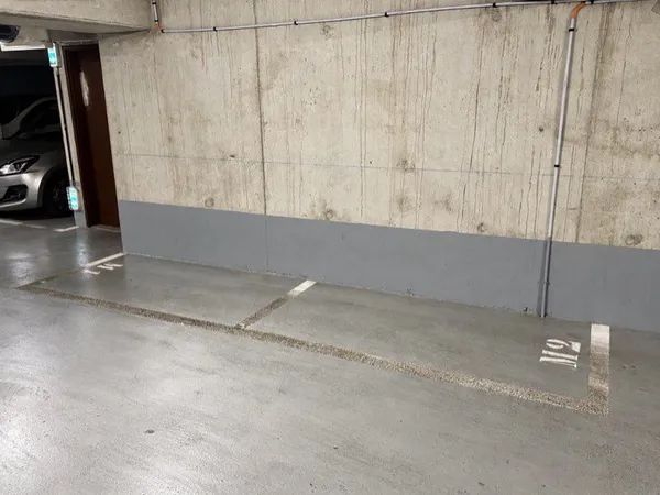 Location - Places de parking moto/scooter