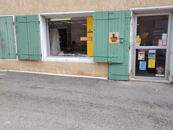À vendre - Fonds de commerce Épicerie / Tabac / Librairie