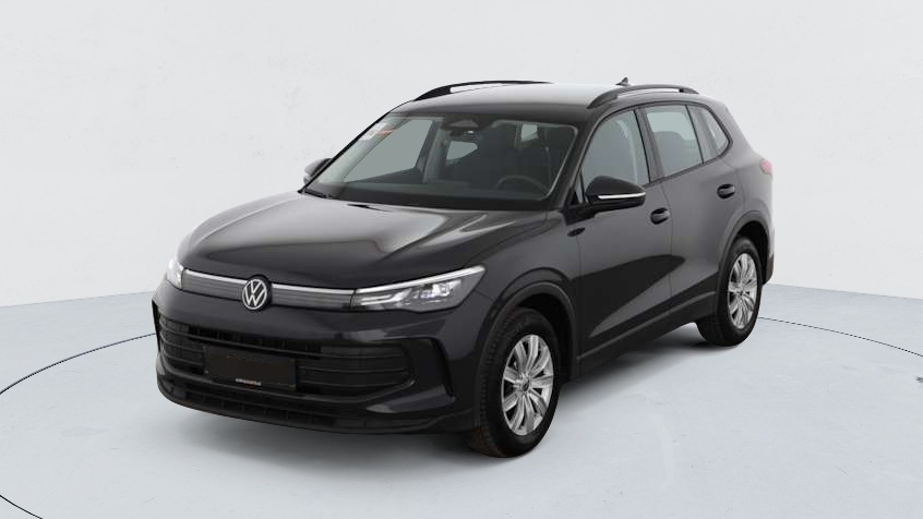 Volkswagen Tiguan — photo 1
