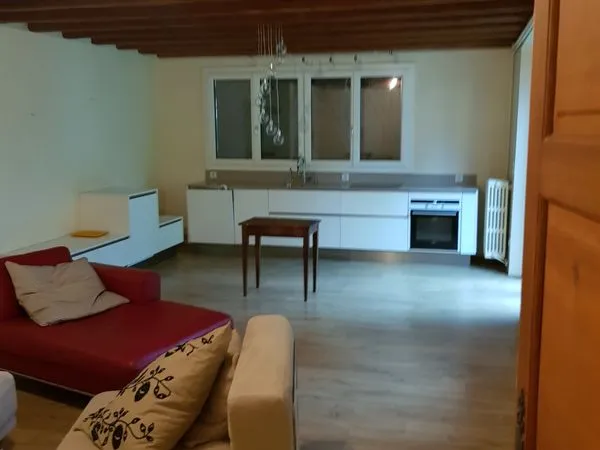 Maison 200 m à louer