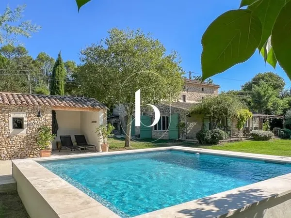 Maison et villa de prestige Vente Uzès 5p 140m² 559000€