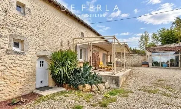Maison 5 pièces 172 m²