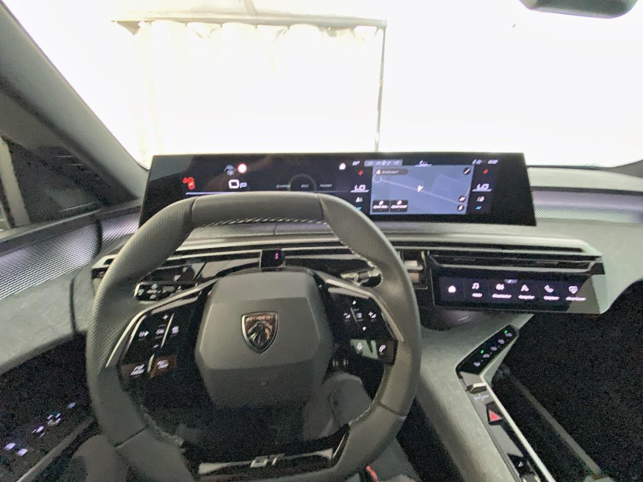 Peugeot 3008 hybrid 145 e-dcs6 gt — photo 12