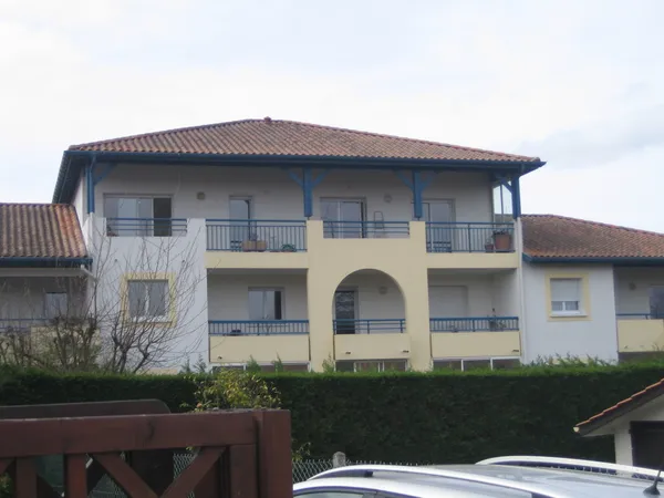 Loue appartement T4 96,75 m² 3 ch 2 sdb 2 WC, grde terrasse, 2 garages, cave, Anglet, proche 5 Canto