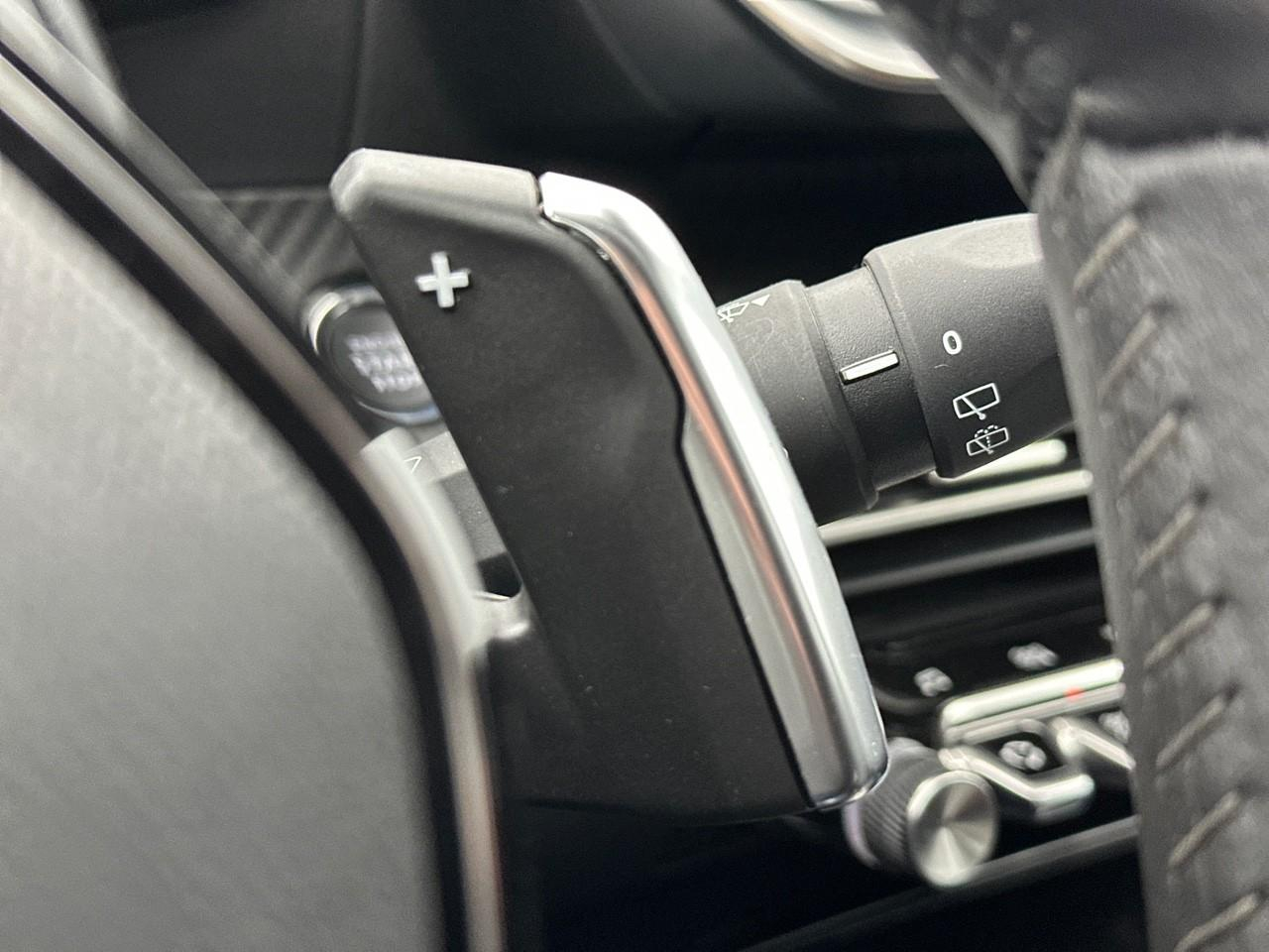Peugeot 208 puretech 100 s&s eat8 active pack — photo 18