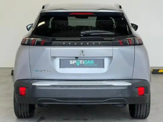 Peugeot 2008 e- 136ch allure pack — photo 4