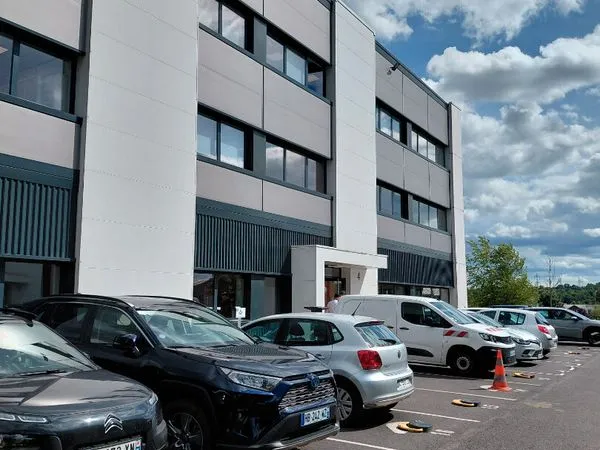 Bureaux 18 m² GROSLAY