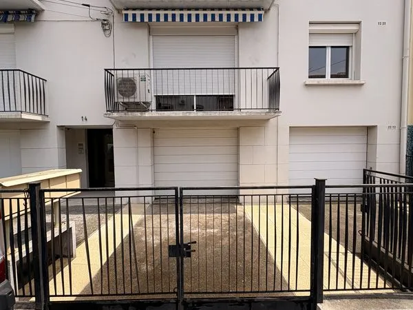 Location Appartement 70,8 m2 + garage 17.2 m2, cellier 9.45 m2 et jardin. Classe énergétique C - GES