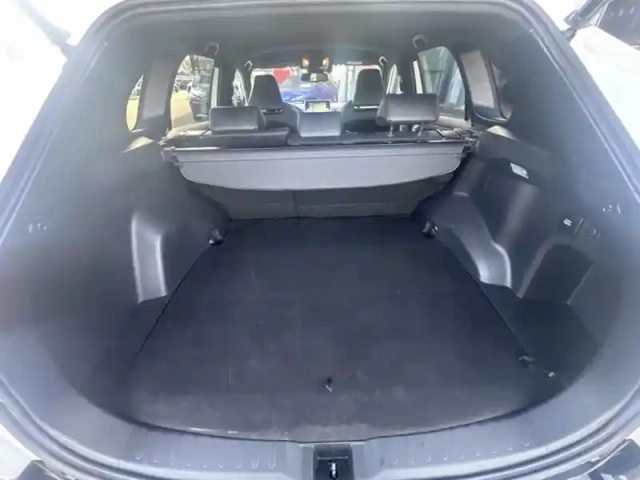 Toyota Rav4 hybride hybrid phev awd design business — photo 10