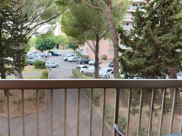Appartement dans résidence calme et très bien entretenu