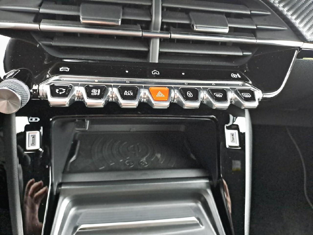 Peugeot 2008 puretech 130 s&s eat8 gt — photo 25