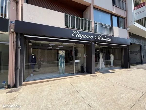 Local 101 m² Mont-de-Marsan