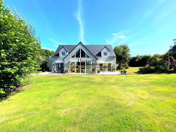 Propriété 8 pièces 221 m²