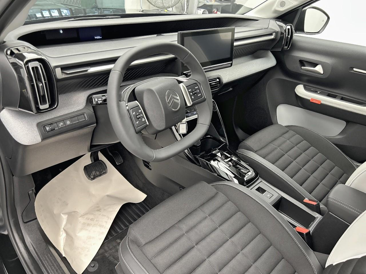 Citroën C3 Aircross hybride 145 ch aut max — photo 9