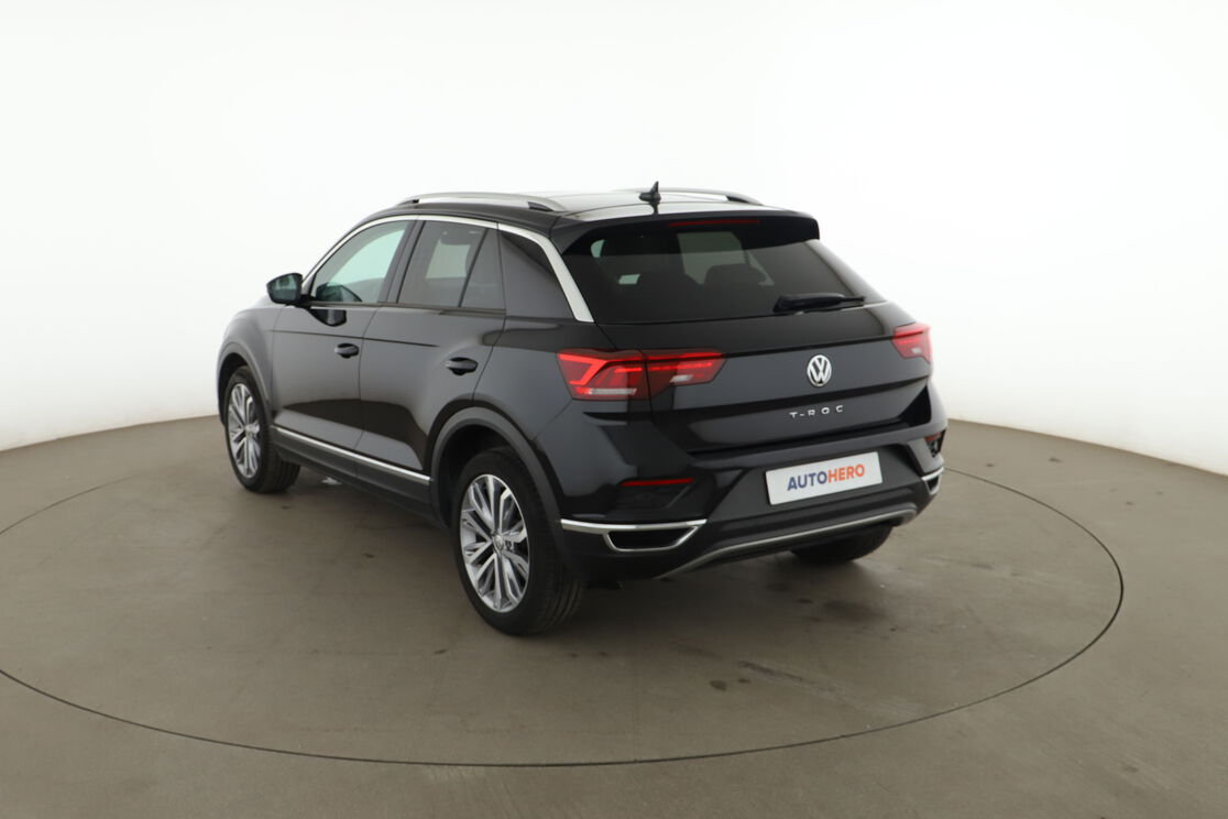 Volkswagen T-Roc 1.5 TSI EVO Carat Exclusive DSG7 — photo 3