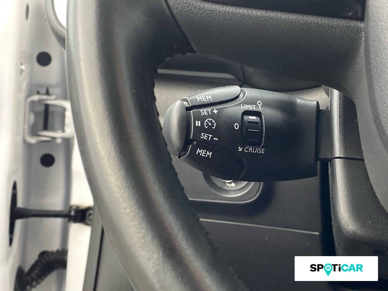 Citroën C3 1.2 puretech 83ch s&s shine — photo 17