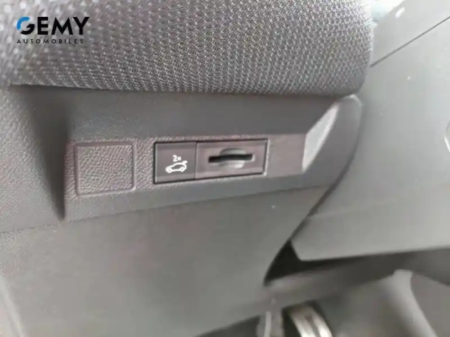Citroën C5 Aircross e- 210 ch autonomie confort — photo 18