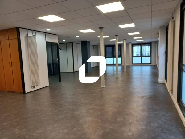 Bureaux 238 m²
