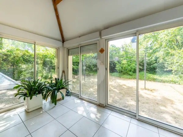 Terrain en individuel 736 m²