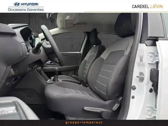Dacia Sandero 1.0 tce 90ch stepway essential — photo 9