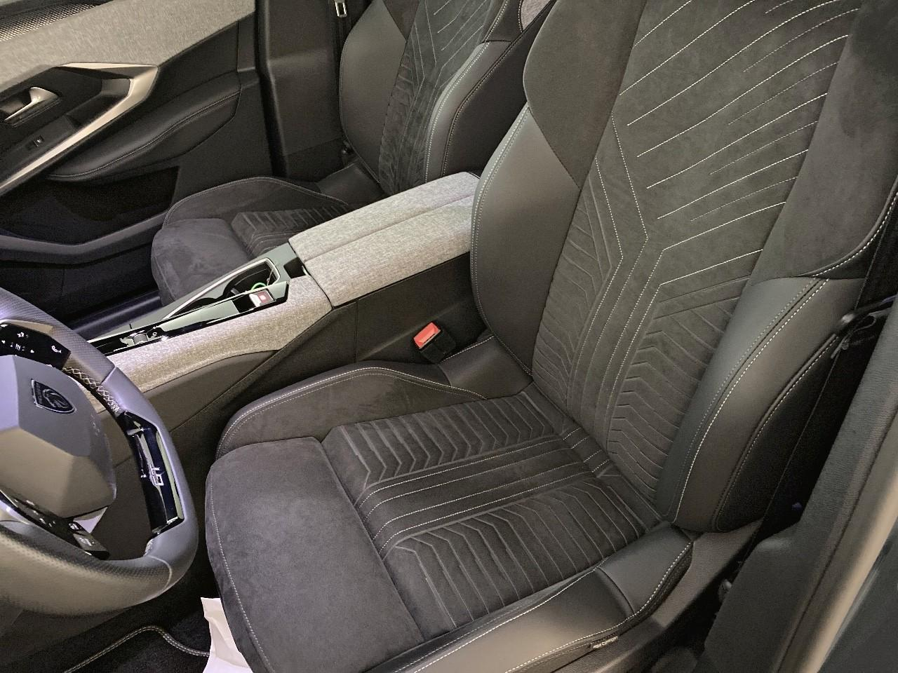 Peugeot 3008 electrique 210 ch 73 kwh gt — photo 9