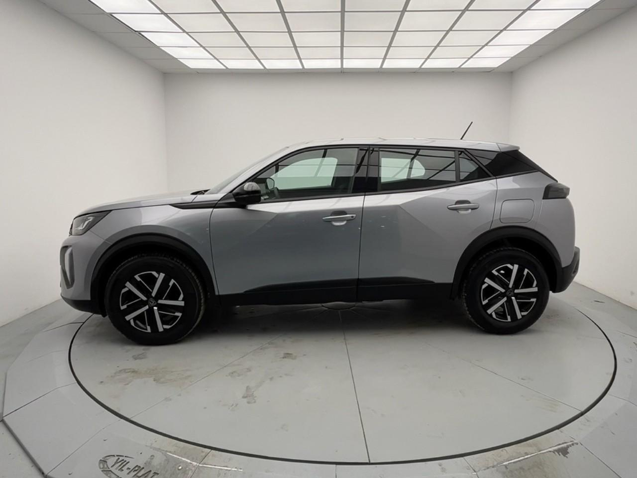 Peugeot 2008 hybrid 136 e-dcs6 active — photo 2