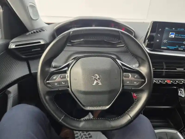 Peugeot 2008 puretech 100 s&amp;s bvm6 — photo 31