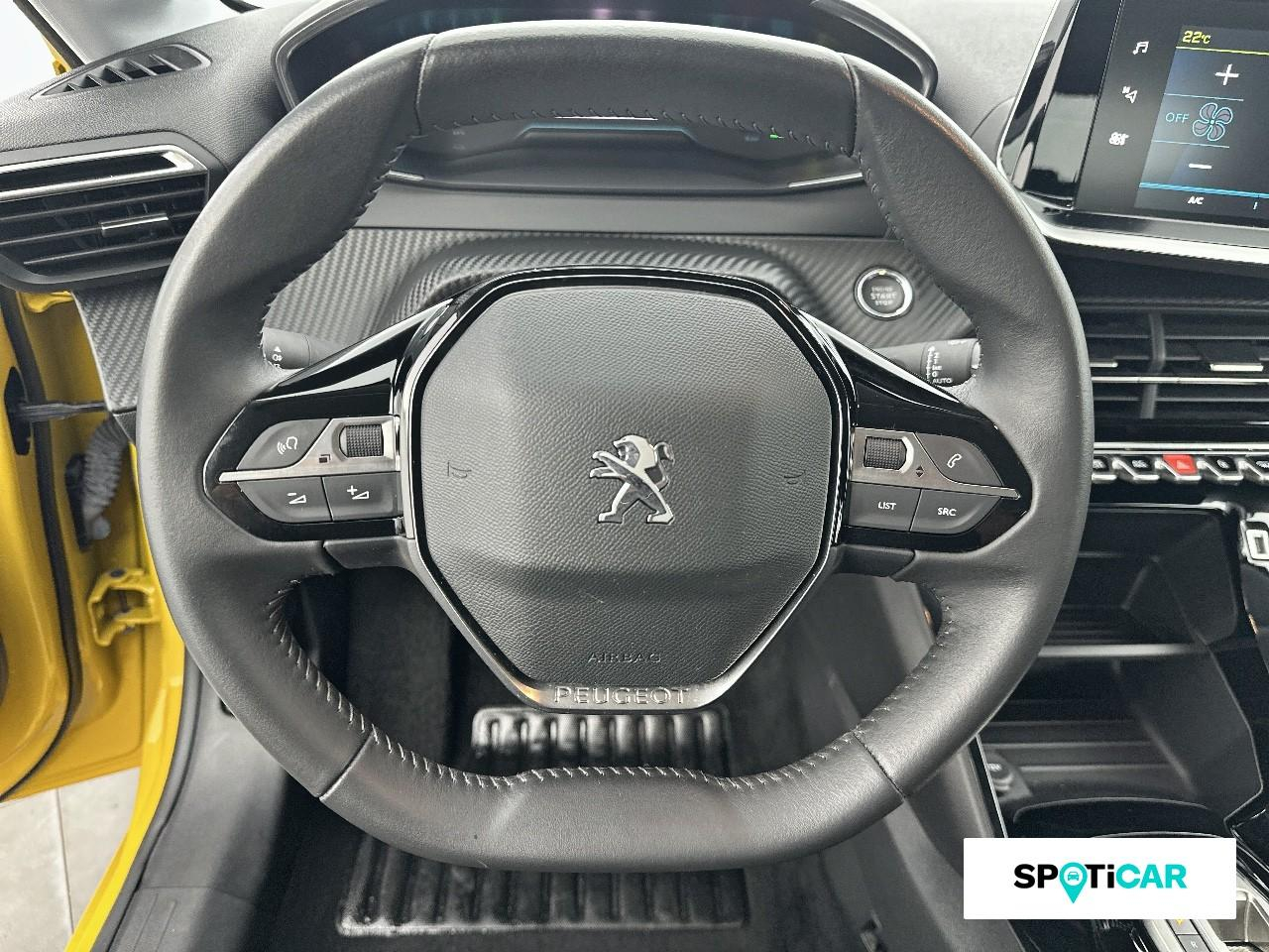 Peugeot 208 e-208 136ch active pack — photo 12